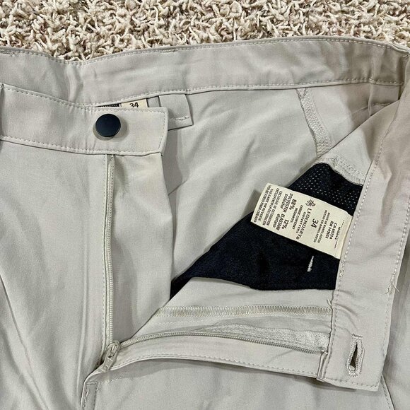 Legendary Outfitters Men’s Cargo Tech Shorts Tan, Size 34 (New) - Picture 6 of 11